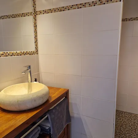 Apartament Face 5 Pers Wi-fi Parking Linge De Maison Gratuit 1chambre Parentale 1cabine Lits Superposes 1 Canape Lit Arcachon