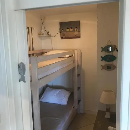 Face 5 Pers Wi-fi Parking Linge De Maison Gratuit 1chambre Parentale 1cabine Lits Superposes 1 Canape Lit * Аркашон