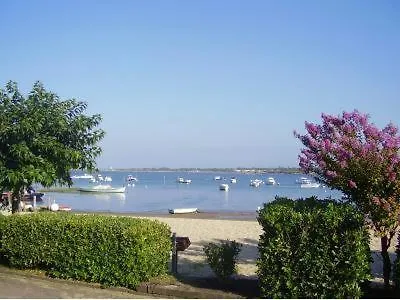 Face 5 Pers Wi-fi Parking Linge De Maison Gratuit 1chambre Parentale 1cabine Lits Superposes 1 Canape Lit Arcachon
