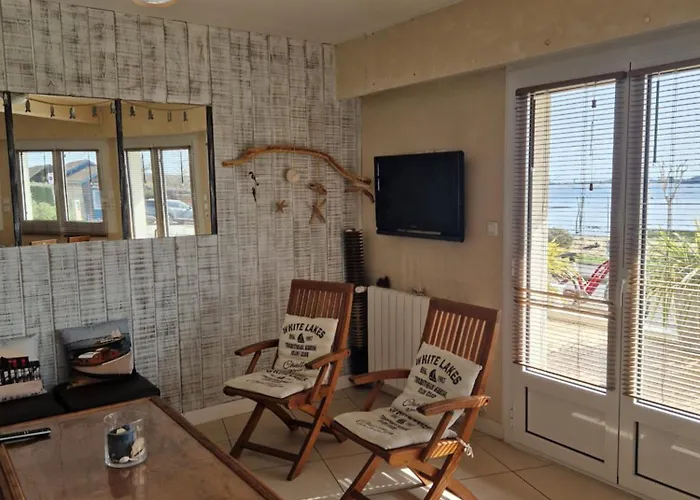 Face 5 Pers Wi-fi Parking Linge De Maison Gratuit 1chambre Parentale 1cabine Lits Superposes 1 Canape Lit アパート