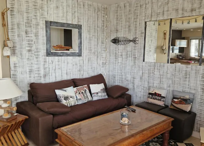 Face 5 Pers Wi-fi Parking Linge De Maison Gratuit 1chambre Parentale 1cabine Lits Superposes 1 Canape Lit * アルカション