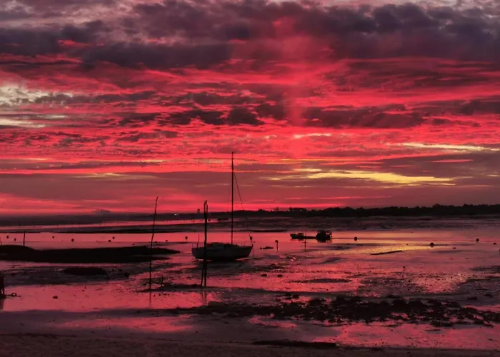 アパート Face 5 Pers Wi-fi Parking Linge De Maison Gratuit 1chambre Parentale 1cabine Lits Superposes 1 Canape Lit アルカション